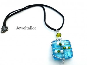 Stylish Wrapped Glass & Swarovski Crystal Necklace Kit